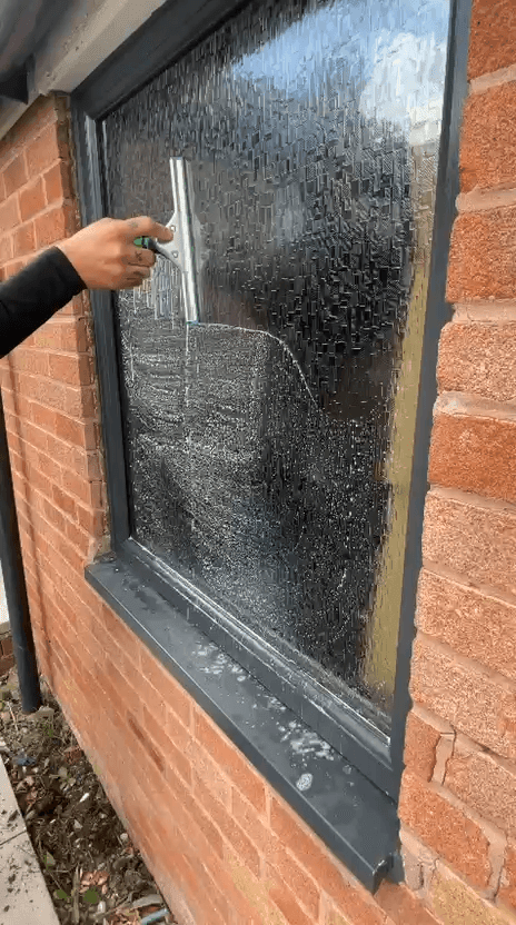 6 Weekly Maintenance Cleans