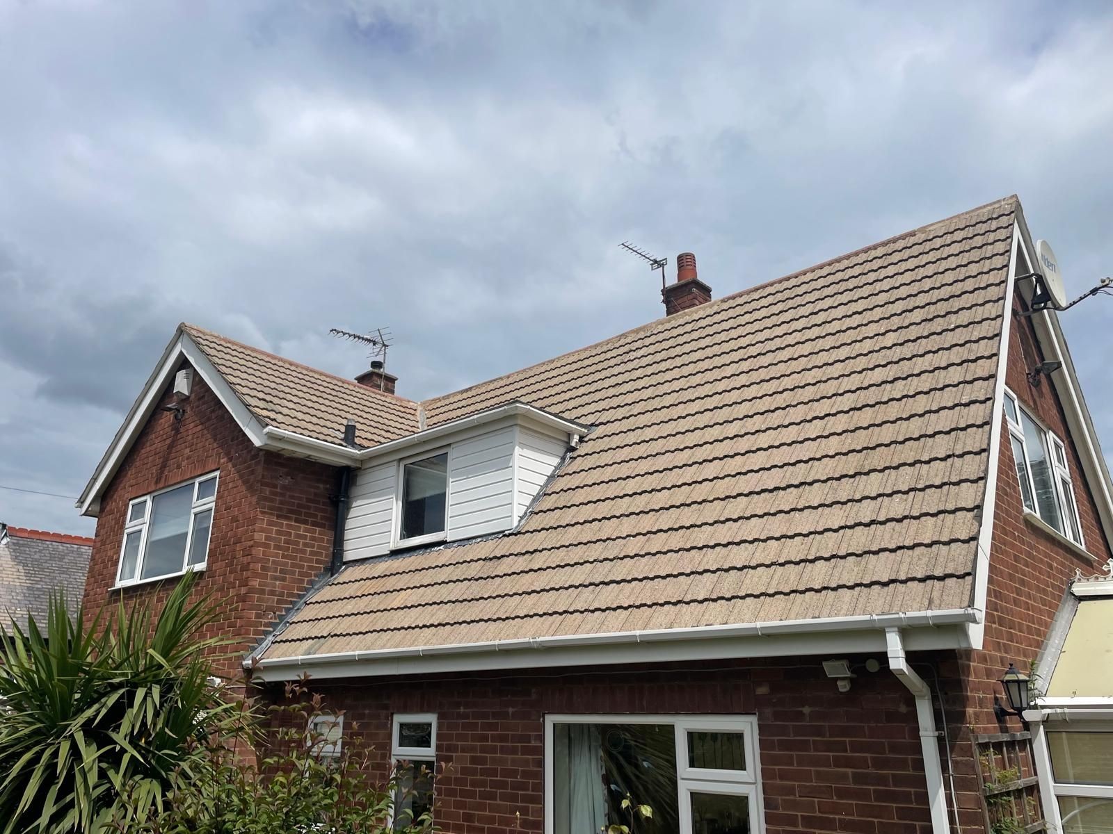 Clean and pristine roof on a beautiful residential property