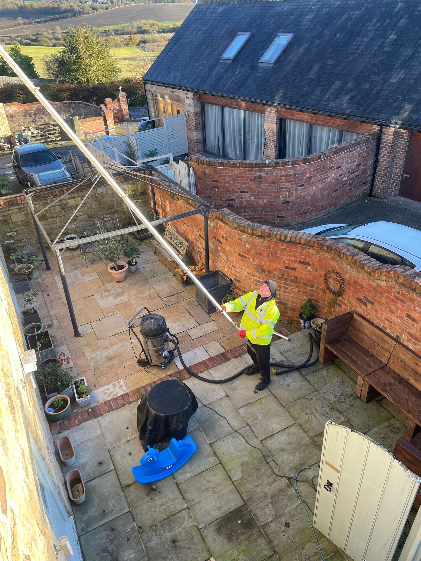 Gutter Vacuum